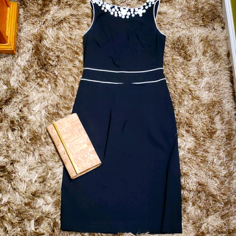 Black contrast trim sheath dress by Express